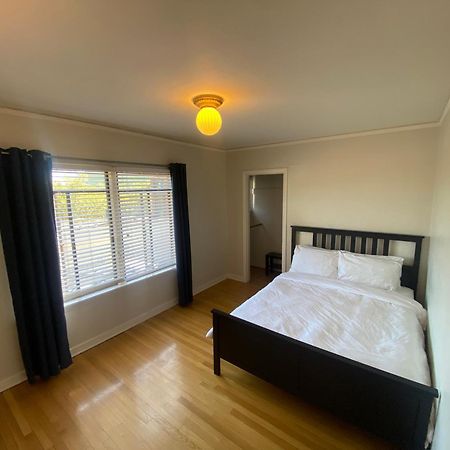 Furnished Apartments - Climate Pledge Arena Next Door Seattle Dış mekan fotoğraf